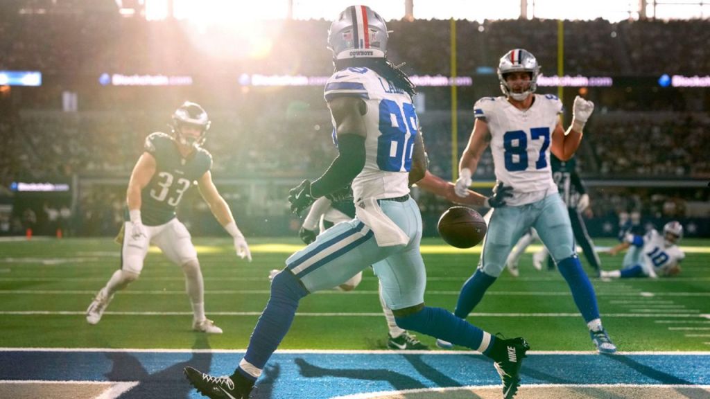 CeeDee Lamb loses the ball in the Dallas sun...indoors